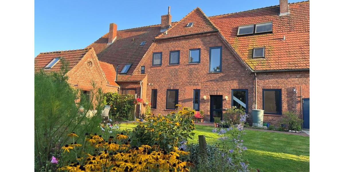 Leben im historischen Schulhaus – Ostseenähe, Gartenidyll, Weite 14 zimmer