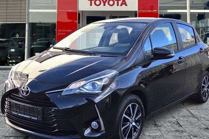 Toyota Yaris 119.444 km 10.990 € Dresden 01139