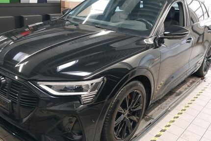 Audi e-tron 73.300 km 32.890 &euro; Braunschweig 38114