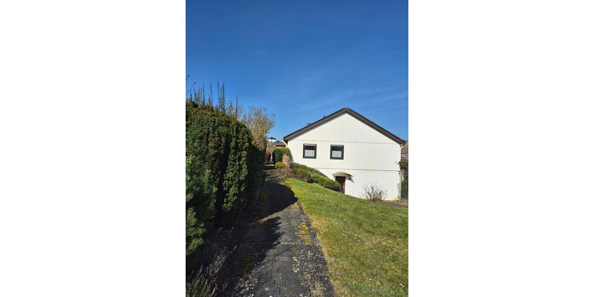 Einfamilienhaus Gerolstein - 7 Zimmer, 142 m&sup2;, 220.000&euro; | Angebot:26058776
