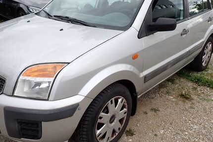 Ford Fusion 144.000 km 650 € Hohenbrunn bei München 85662