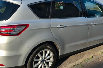 Ford S-Max 234.000 km 11.499 € Zaisenhausen 75059