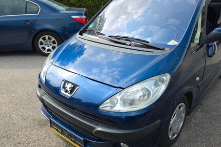 Peugeot 1007 122.919 km 1.950 € Uhingen 73066