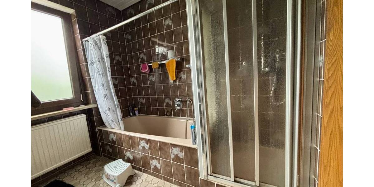 Reihenmittelhaus Neustadt bei Coburg Neustadt - 5 Zimmer, 116 m&sup2;, 329.000&euro; | Angebot:25663197