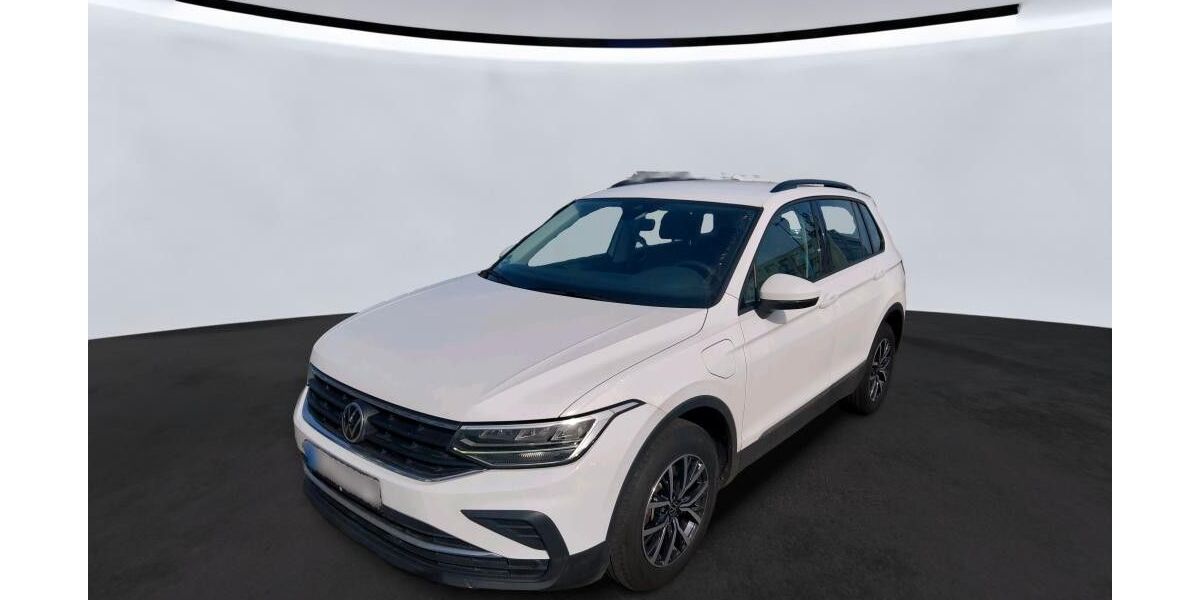 VW Tiguan 63.800 km 26.890 &euro; Varel 26316