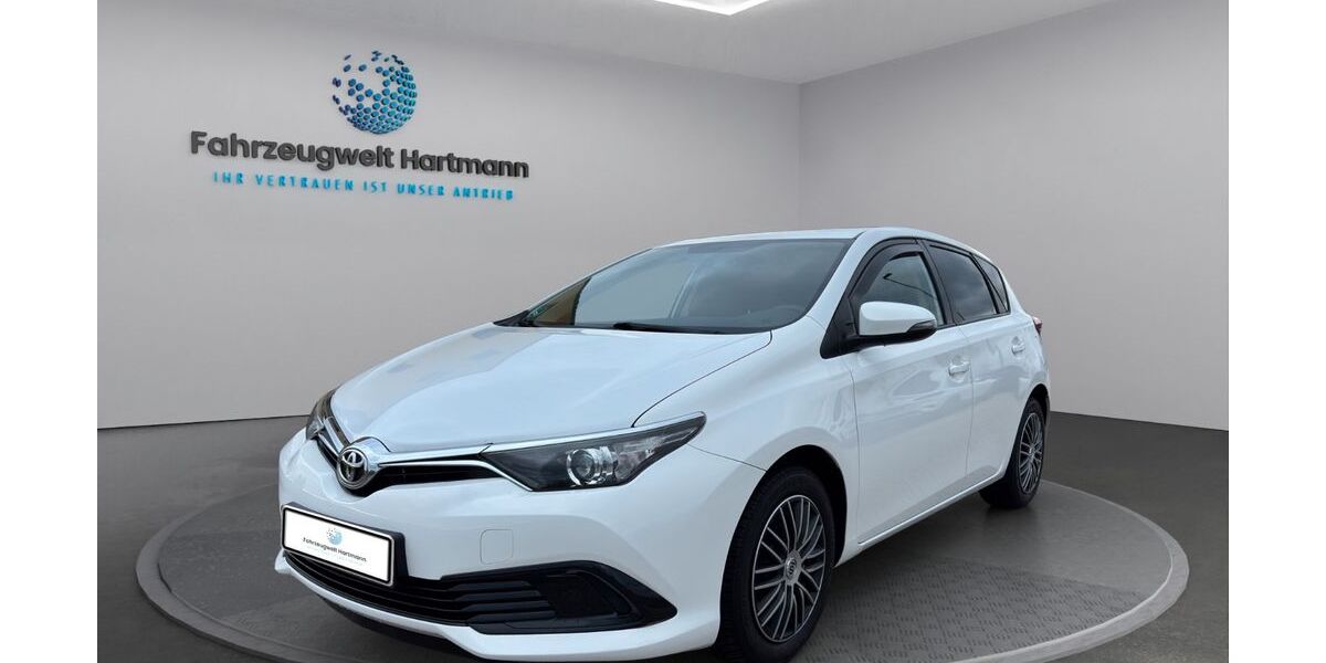 Toyota Auris 77.501 km 9.890 &euro; Andernach 56626