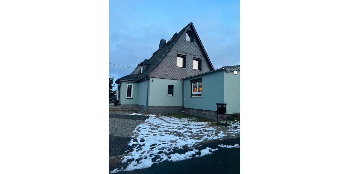 Einfamilienhaus Mittweida - 5 Zimmer, 140 m&sup2;, 350.000&euro; | Angebot:25102413