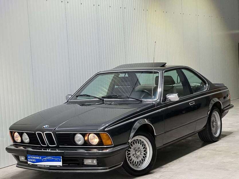 635