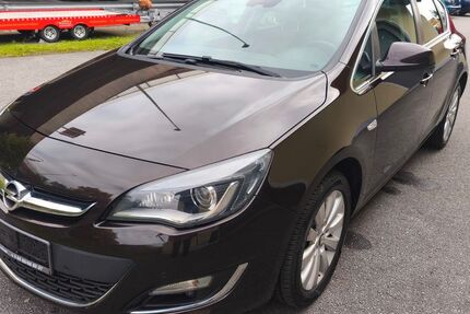 Opel Astra 205.533 km 5.900 € Passau 94036
