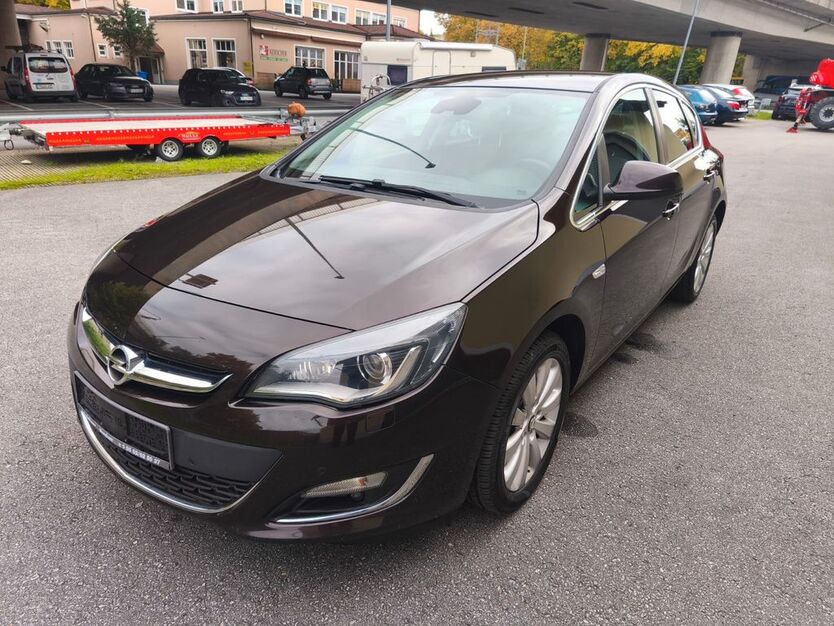 Opel Astra 205.533 km 5.900 € Passau 94036