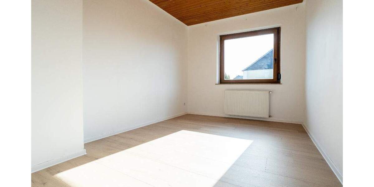 Reihenmittelhaus Stuhr Varrel - 5 Zimmer, 130 m&sup2;, 295.000&euro; | Angebot:25879614