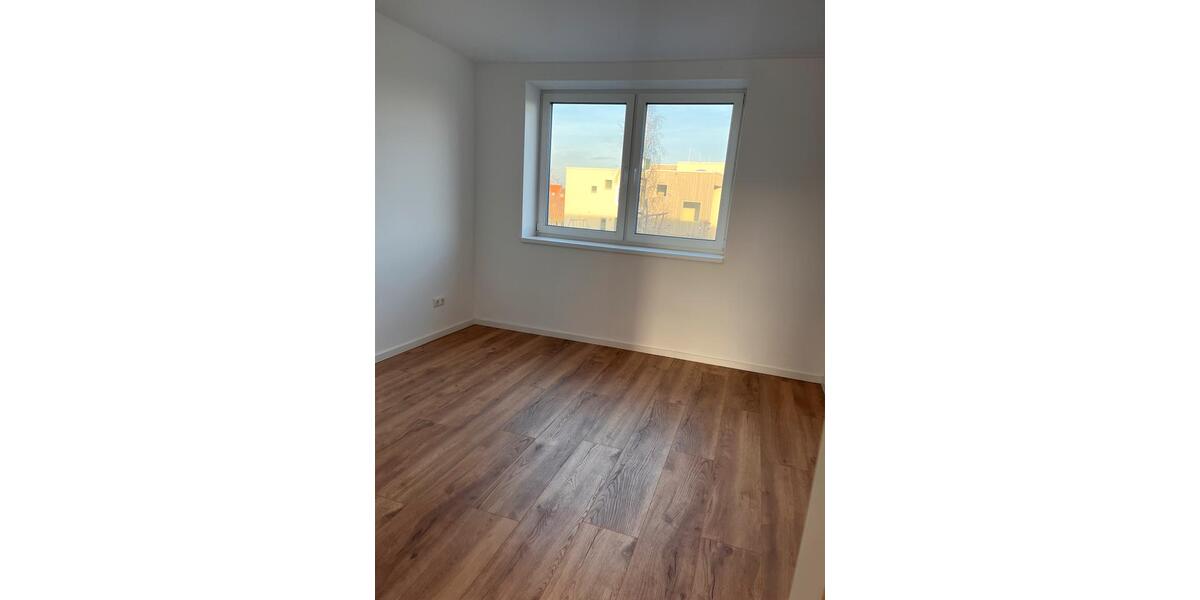 Reihenhaus Oldenburg Drielaker-Moor - 6 Zimmer, 132 m&sup2;, 1.750&euro; | Angebot:25056780