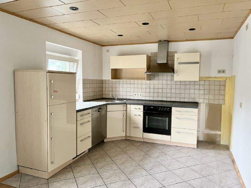 Seitengebäude mit großem überdachten Balkon 5 zimmer