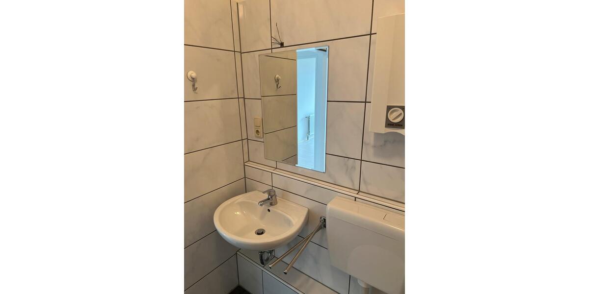 Etagenwohnung Mönchengladbach Süd - 1 Zimmer, 30 m&sup2;, 730&euro; | Angebot:26036952