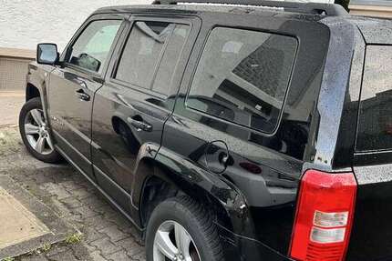 Jeep Patriot 152.900 km 13.000 &euro; Stuttgart, Landeshauptstadt 70469
