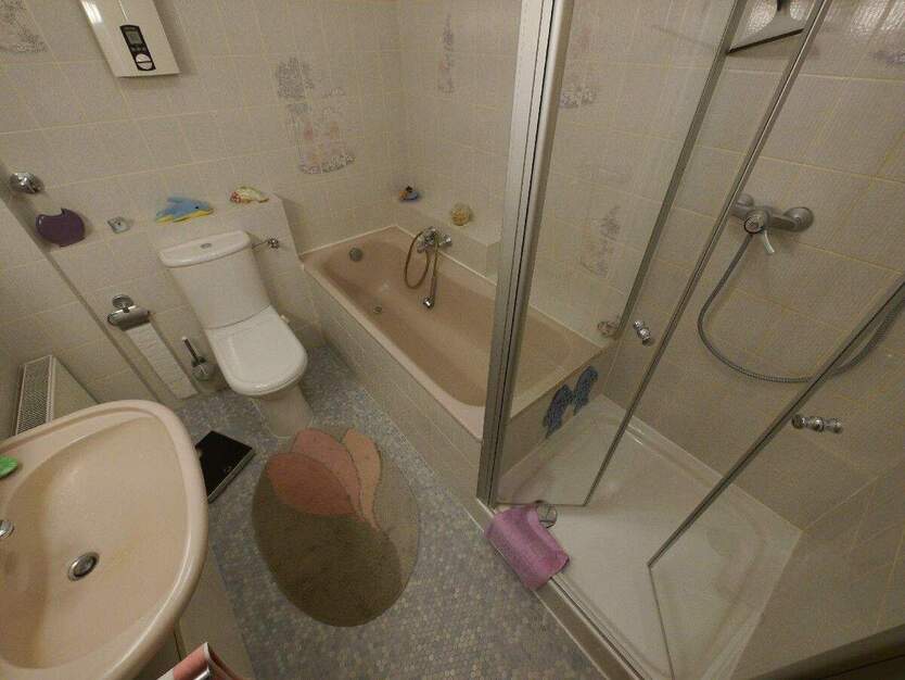 Gelegenheit in Düsseldorf-Angermund - DG-Ausbau vorbereitet! Reihenendhaus mit Garage 4 zimmer