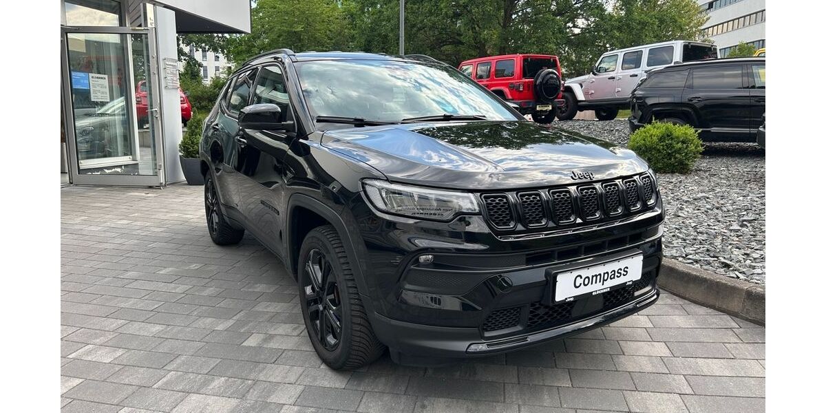Jeep Compass 42.183 km 28.990 &euro; Dresden 01109