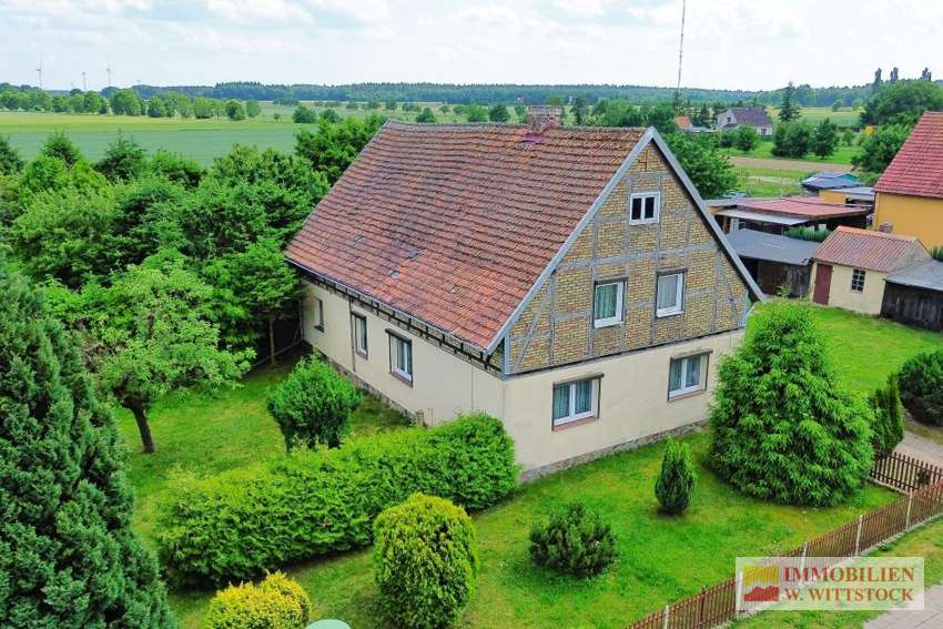 Haus zum Kaufen in Pritzwalk Buchholz 97.000 € 134 m² 6 zimmer