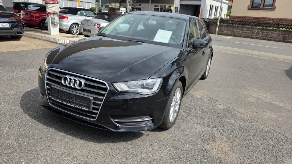 Audi A3 119.000 km 8.700 &euro; Miltenberg 63897