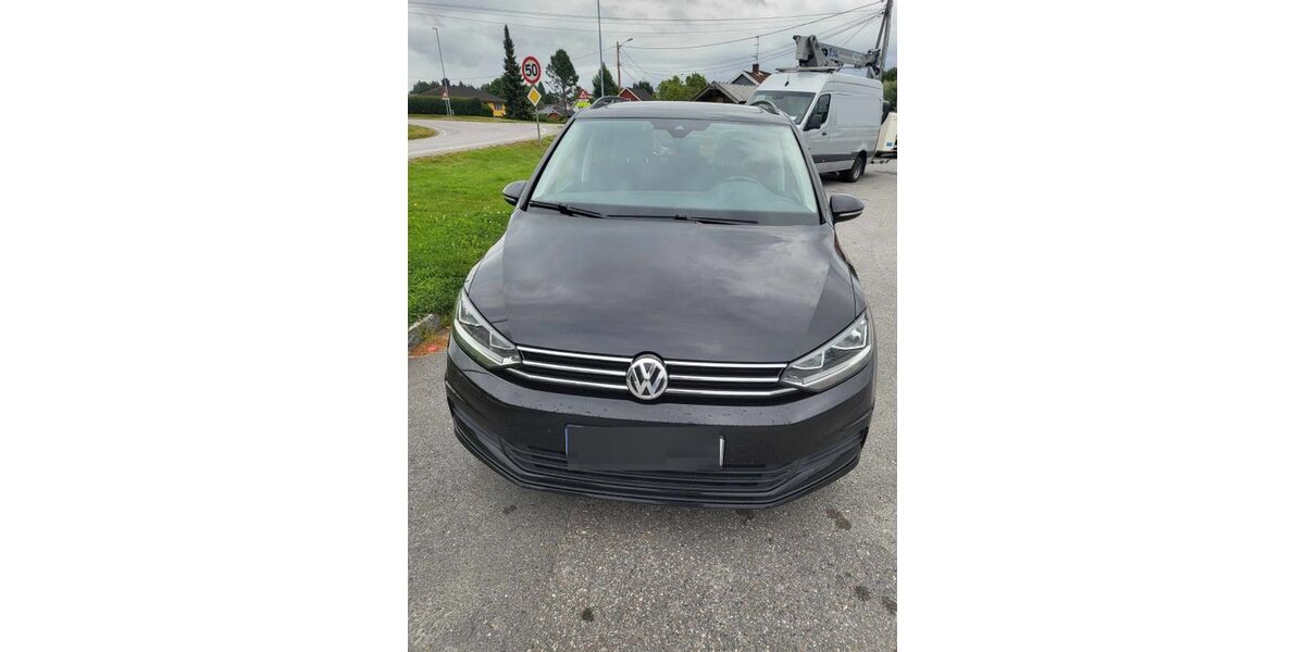 VW Touran 137.500 km 14.800 &euro; Singen 78224