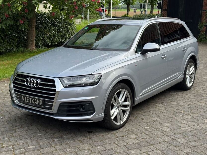 Q7