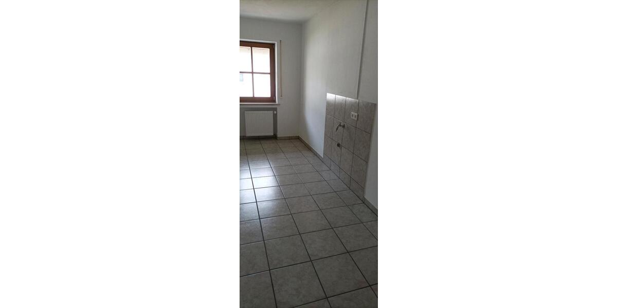 Etagenwohnung Ascha - 3 Zimmer, 95 m&sup2;, 750&euro; | Angebot:26615836