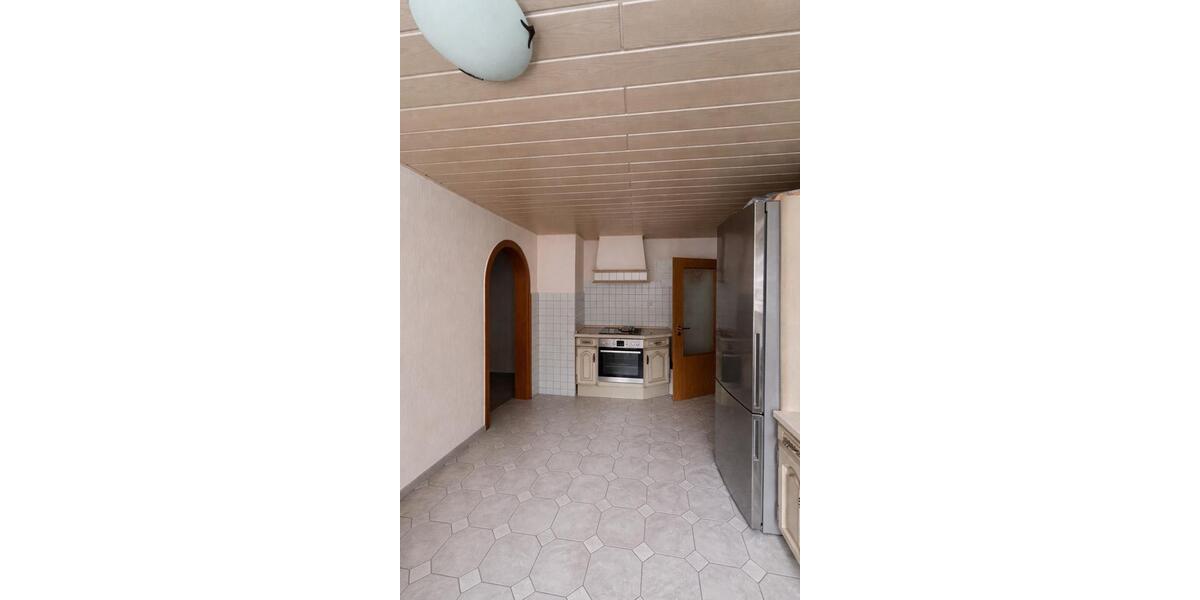 Einfamilienhaus Eisfeld - 11 Zimmer, 195 m&sup2;, 115.000&euro; | Angebot:26215593