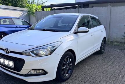 Hyundai i20 124.999 km 6.200 &euro; Duisburg 47179