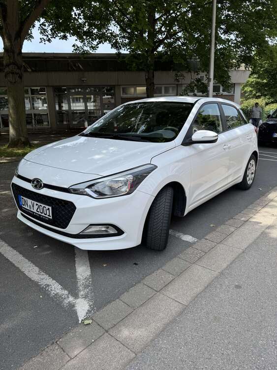 i20