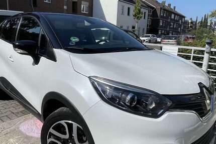 Renault Captur 68.000 km 12.300 € Düsseldorf 40597