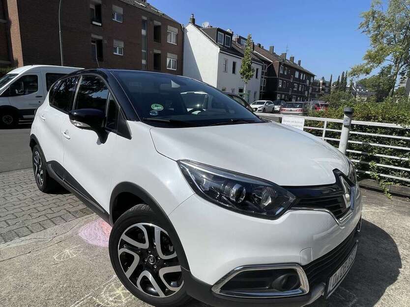 Renault Captur 68.000 km 12.300 € Düsseldorf 40597