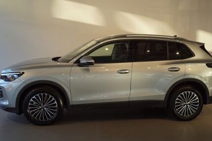 VW Tiguan 8.000 km 40.949 € Friesoythe 26169