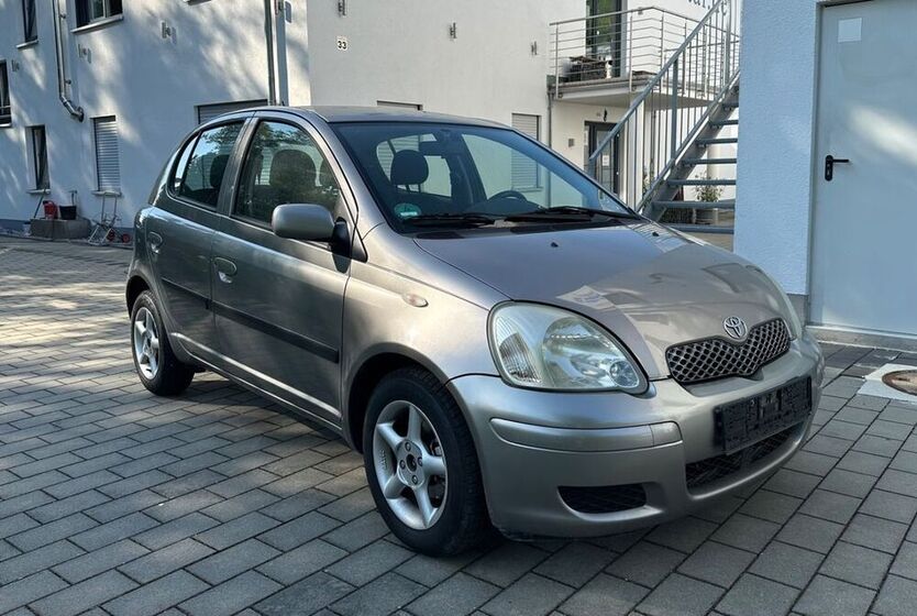 Yaris