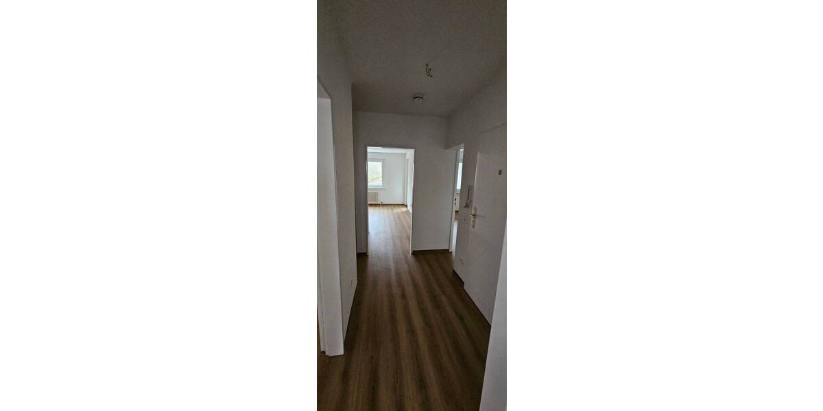 Etagenwohnung Wiesbaden Dotzheim - 3 Zimmer, 67 m&sup2;, 790&euro; | Angebot:25970830