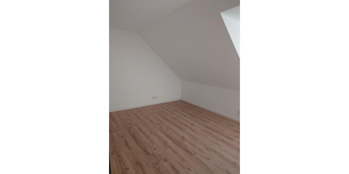 Etagenwohnung Werdohl - 4.5 Zimmer, 108 m&sup2;, 790&euro; | Angebot:25613547