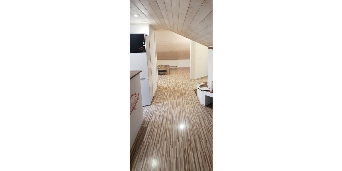 Dachgeschoßwohnung Traitsching - 3 Zimmer, 120 m&sup2;, 650&euro; | Angebot:26600547
