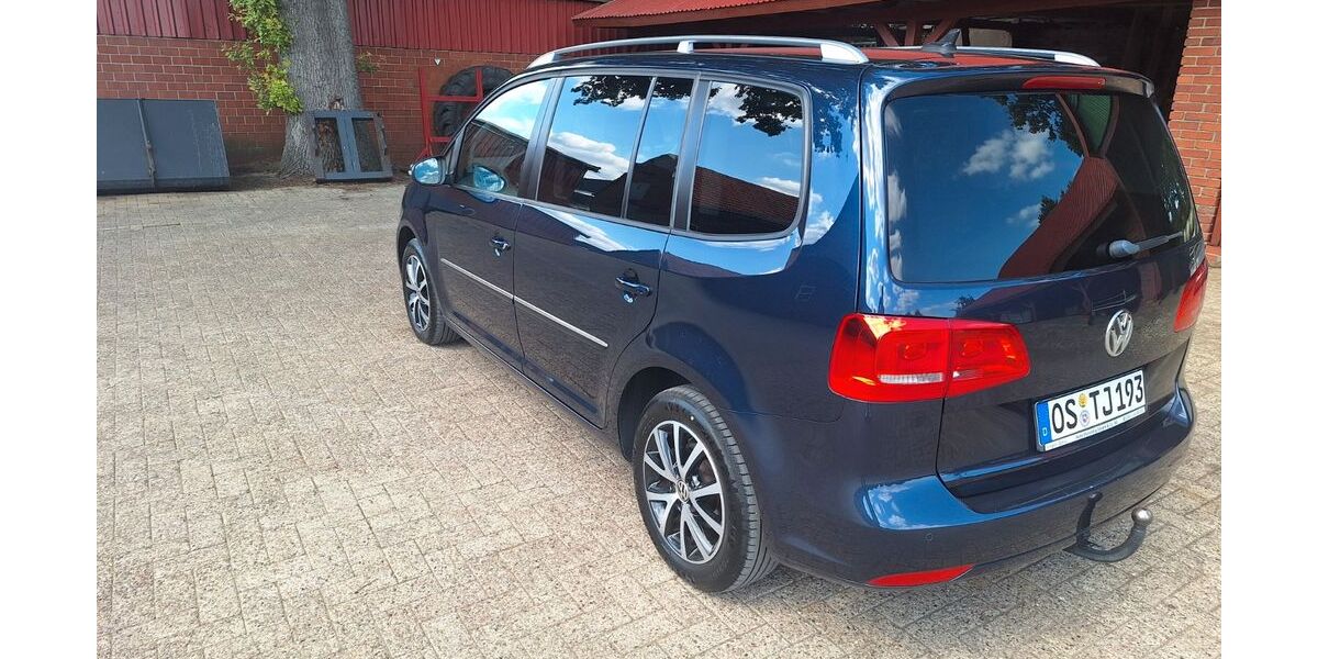 VW Touran 186.000 km 9.150 &euro; Bramsche 49565