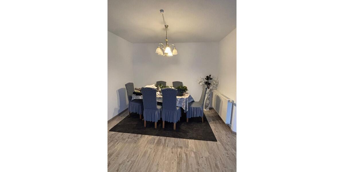 Doppelhaushälfte Varel - 4 Zimmer, 113 m&sup2;, 240.000&euro; | Angebot:25883175