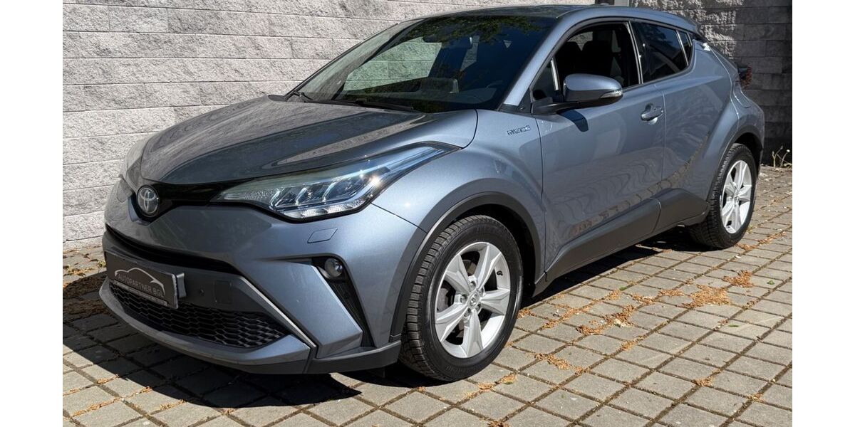 Toyota C-HR 61.000 km 17.990 &euro; Bad Reichenhall 83435
