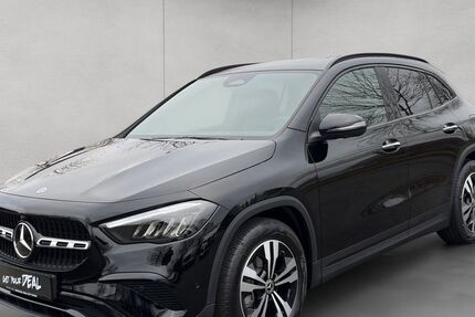 Mercedes-Benz GLA 180 8.001 km 44.230 &euro; Göttingen 37079