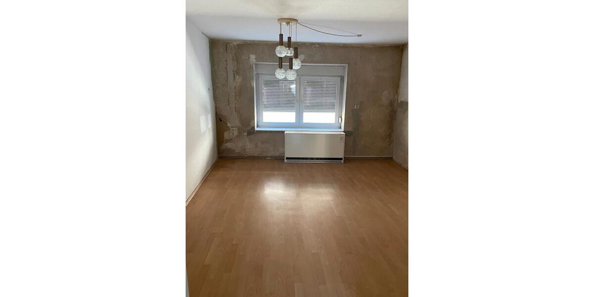 Reihenhaus Bernstadt auf dem Eigen - 7 Zimmer, 154 m&sup2;, 60.000&euro; | Angebot:26548768