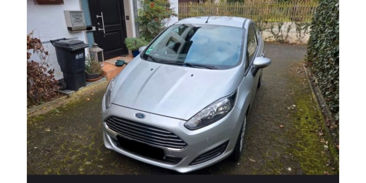 Ford Fiesta 95.730 km 4.700 &euro; Düsseldorf 40597