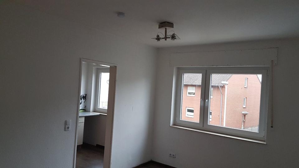 Etagenwohnung Euskirchen Dom-Esch - 1 Zimmer, 36 m&sup2;, 370&euro; | Angebot:26656153