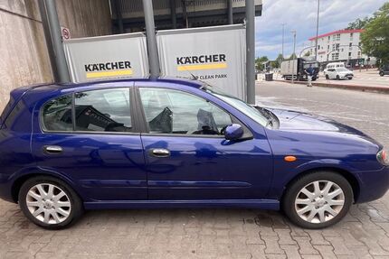 Nissan Almera 199.400 km 1.000 &euro; Hamburg 22043