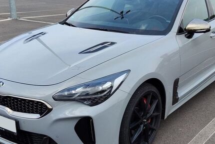 Kia Stinger 75.000 km 17.950 &euro; Heilbronn 74078