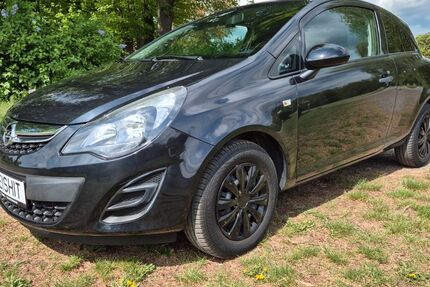 Opel Corsa 57.000 km 3.999 &euro; Berlin 13125