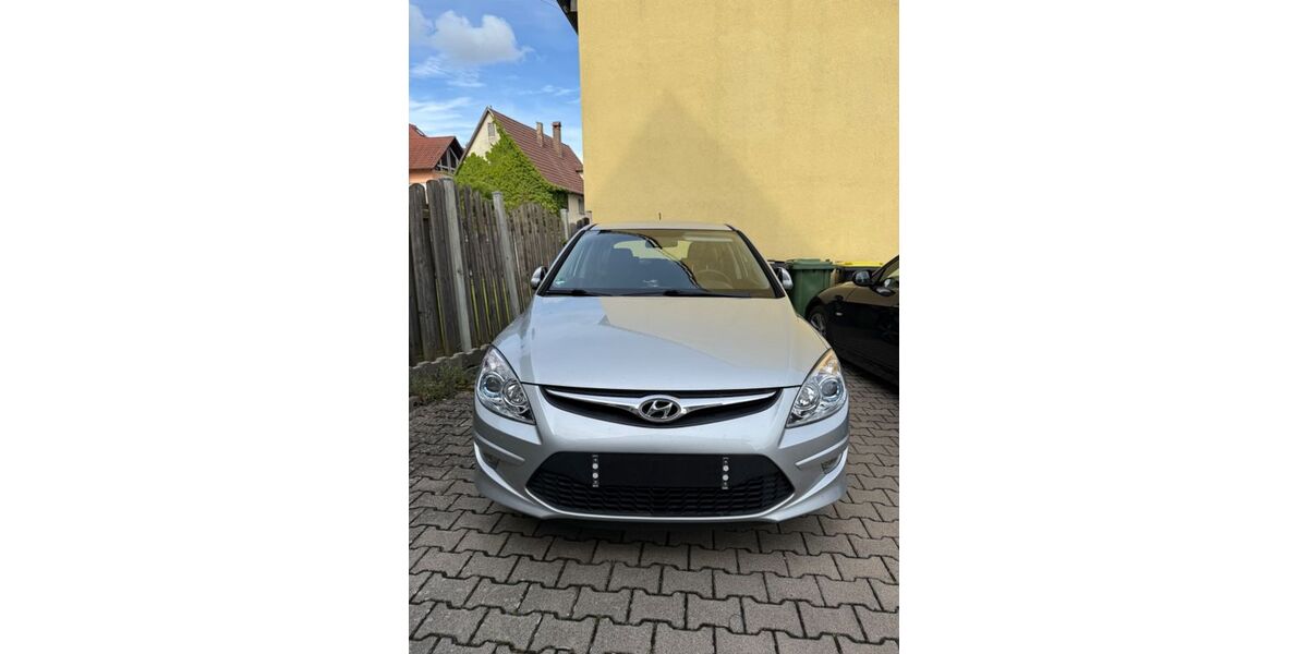 Hyundai i30 122.000 km 7.200 &euro; Friolzheim 71292