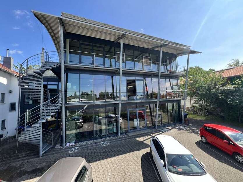 Halle in Meersburg 3.800 € 524 m²