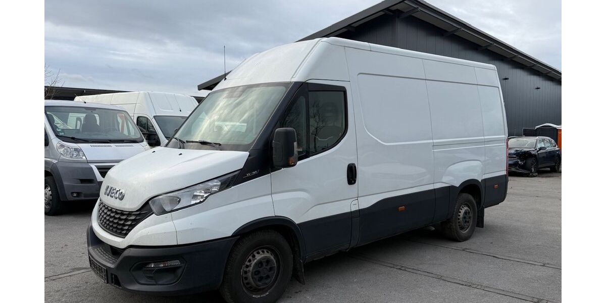 IVECO Andere 245.000 km 9.900 &euro; Bad sassendorf 59505