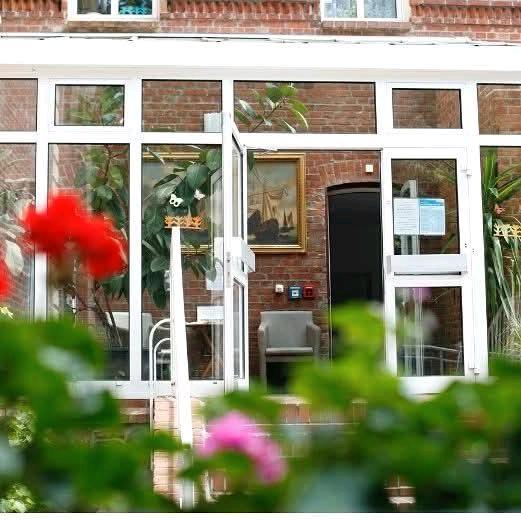 Erdgeschoßwohnung Woldegk - 1 Zimmer, 1.234 m&sup2;, 1.234&euro; | Angebot:25164247